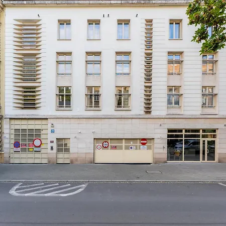 Cracow Harmony By Bookinghost Cracovie